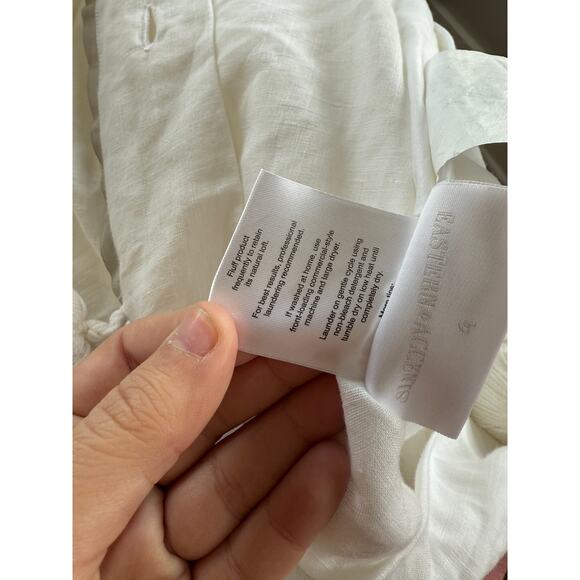 De Medici by Eastern Accents Down Comforter Insert Queen - Picture 5 of 5